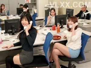 Thầy giáo đang nứng lồn được học trò dâng tận miệng